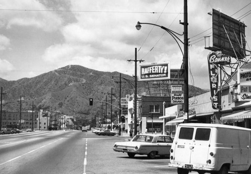 Brand and Doran Branch in Glendale, view 8