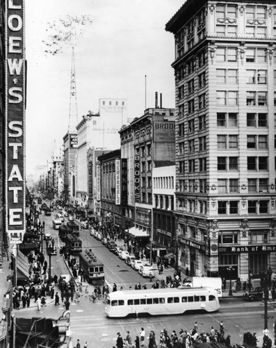 Broadway and 7th street