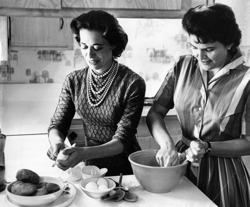 Hanukkah season ushers in delightful latkes