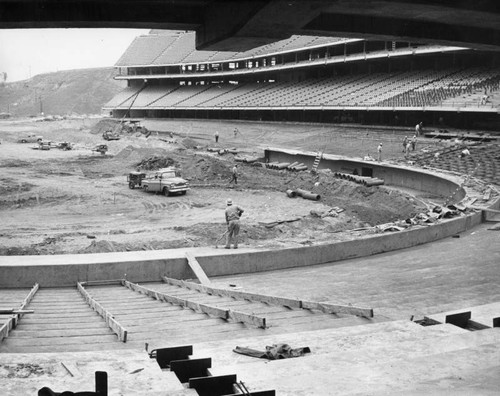 Dodger Stadium construction