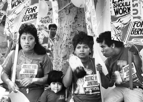 Janitors rally at Pershing Square