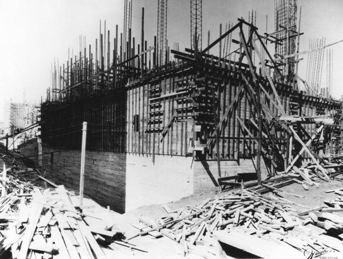 LAPL Central Library construction, view 37