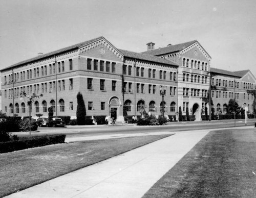 Science Hall at U.S.C., exterior view