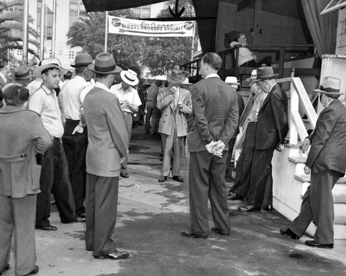 L.A. calm as V-J day nears