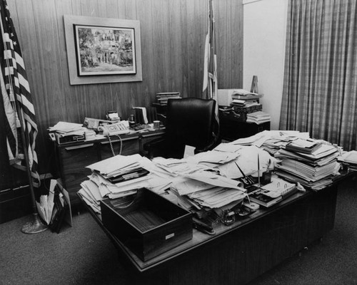 Mayor-elect Tom Bradley's desk