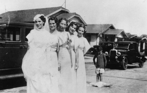 Bride and her bridesmaids