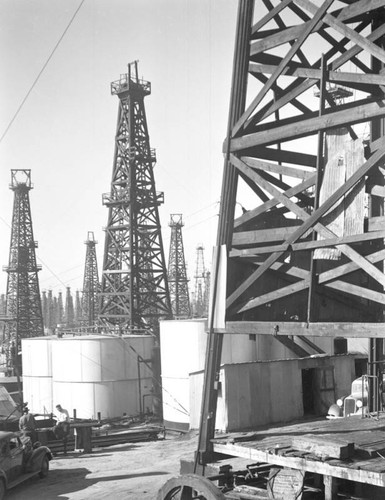 Signal Hill oil field