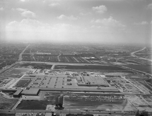 Ford Motor Co., Mercury Plant, looking southwest, Washington and Rosemead