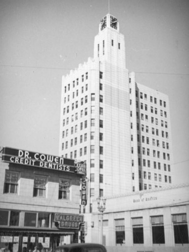 View of several buildings in Santa Monica