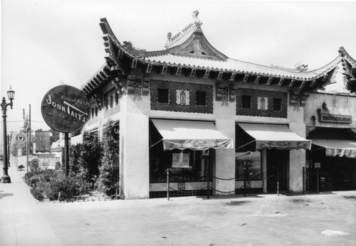 Mandarin Market in Hollywood, view 2