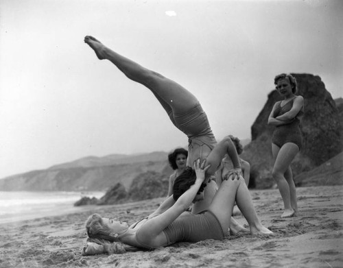 "Florentine Girls" exercising at the beach, view 2