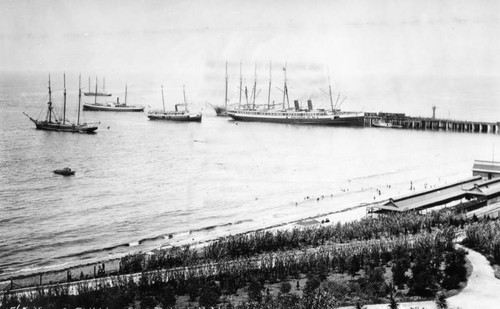 Redondo Beach pier in 1890s