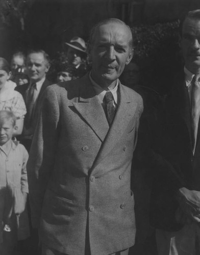 Upton Sinclair in public, 1934