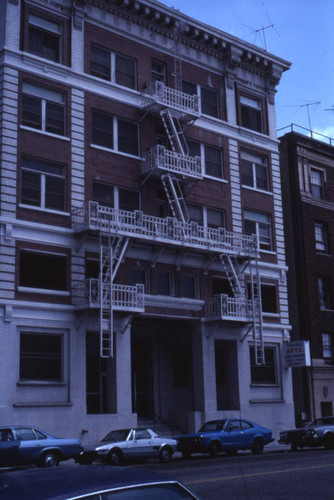 Apartment building on St. Paul Avenue