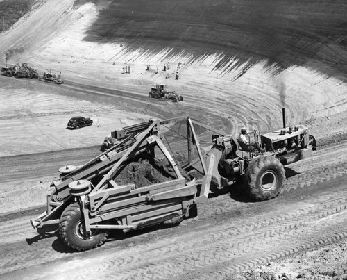 Baldwin Hills Reservoir construction