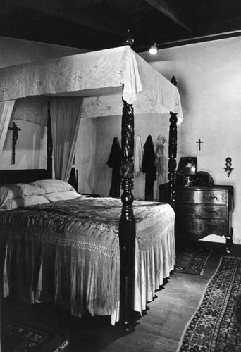 Avila Adobe, interior