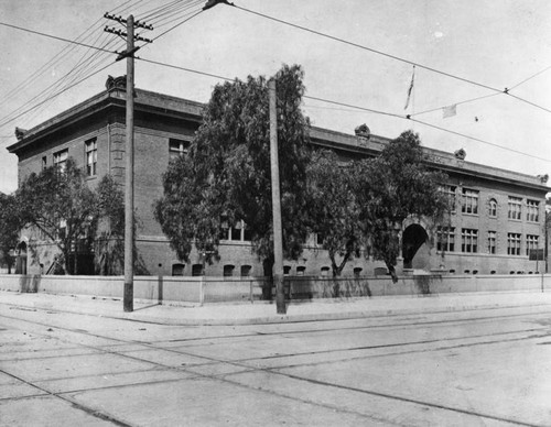 Earlier view of Grand Avenue School