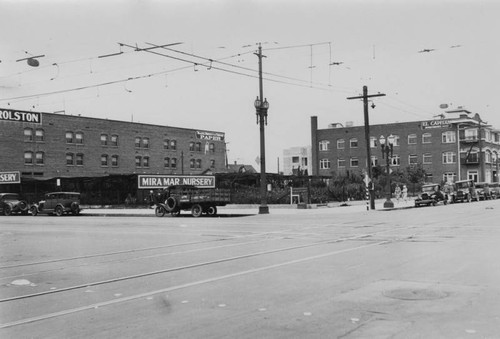 American Avenue and 3rd, Long Beach