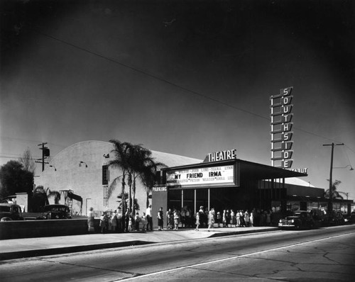 Crowd at Southside Theatre