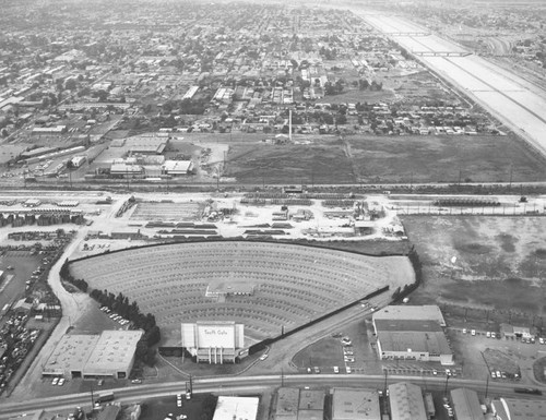 South Gate Drive-In, South Gate, looking north