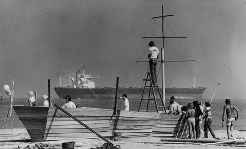 Ship based on historic design being constructed in San Pedro