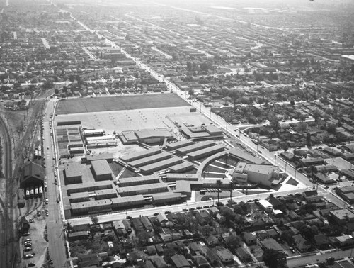 Edwin Markham Junior High, 104th Street, looking southwest