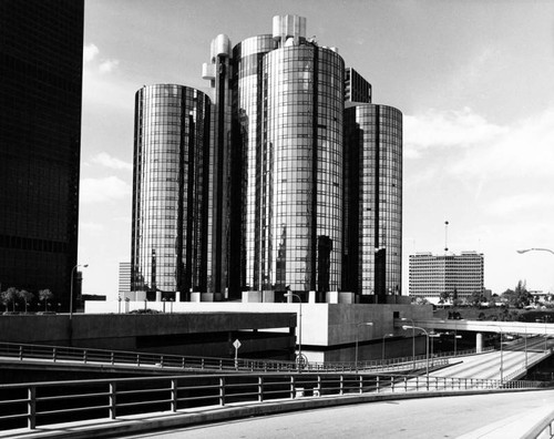 Bonaventure Hotel looking south-west