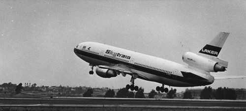 Laker Airways DC-10