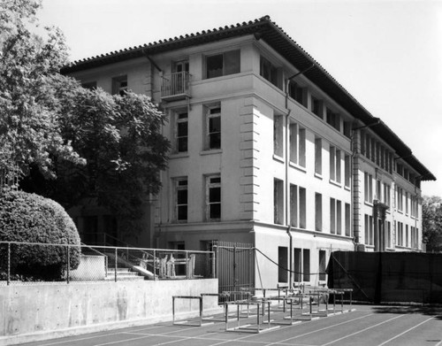 Swan Hall Occidental College