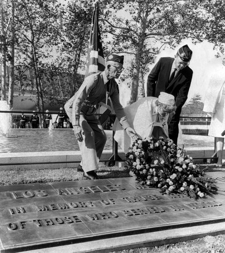 Fallen war heroes remembered on Veterans Day