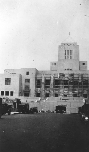 LAPL Central Library construction, south side