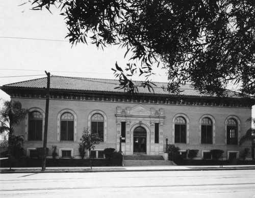 Benjamin Franklin Branch Library