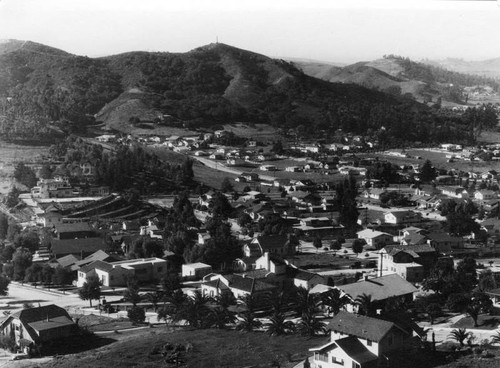 Panoramic view of Eagle Rock, looking south