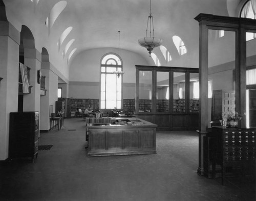 San Pedro Branch Library, interior