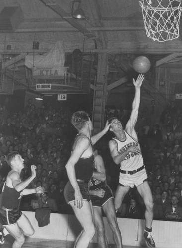 UCLA vs USC basketball