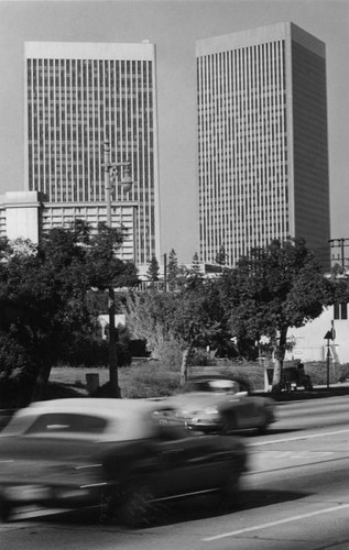 Century Plaza Towers at 40 mph