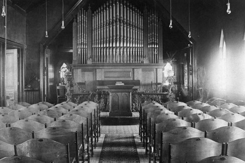 North Congregational Church, interior