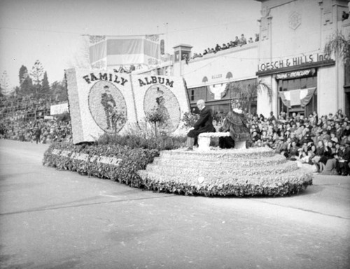 California State Junior Chamber of Commerce float at the 1939 Rose Parade