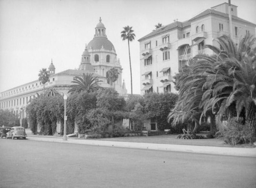 Pasadena City Hall, Garfield Avenue