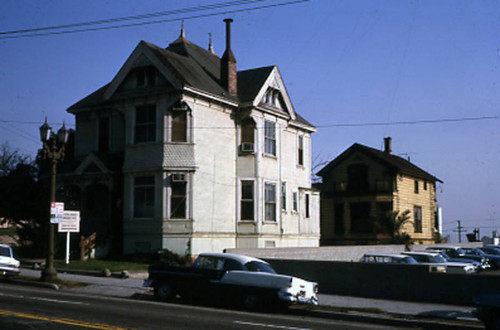 Grand Avenue, Bunker Hill