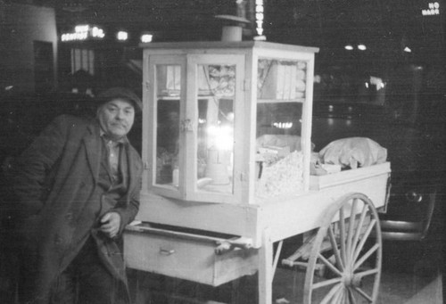 Popcorn vendor, Hancock Park