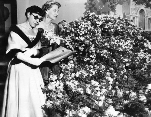 Edith Head at flower show