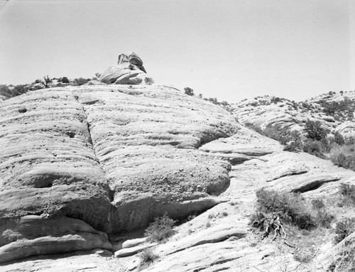 Balancing act at Devil's Punchbowl, Valyermo