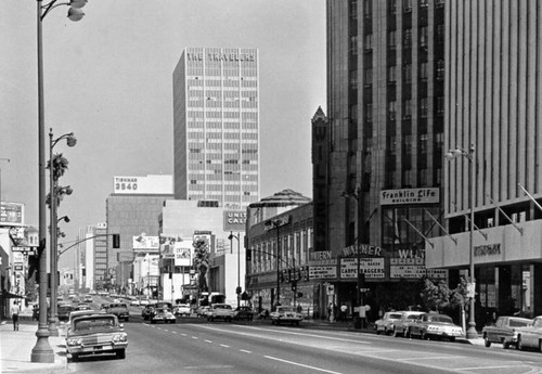 Wilshire Boulevard near Western