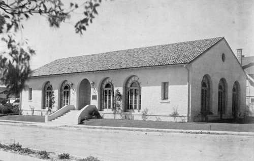 Pio Pico Branch Public Library