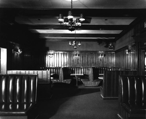 Chasen's prior to demolition, a smaller dining room