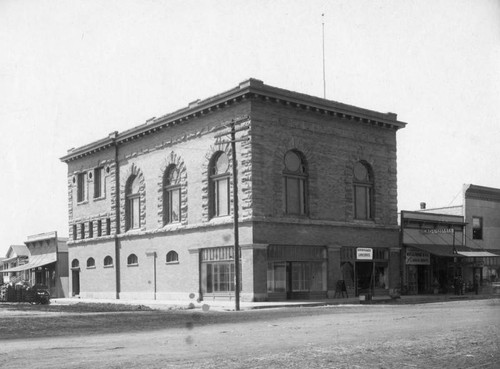 Herron & Baker Groceries