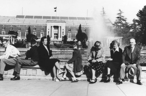 Helena Hofmanis and parents, Exposition Park