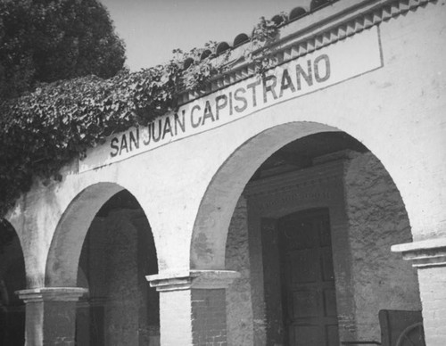 San Juan Capistrano arcade