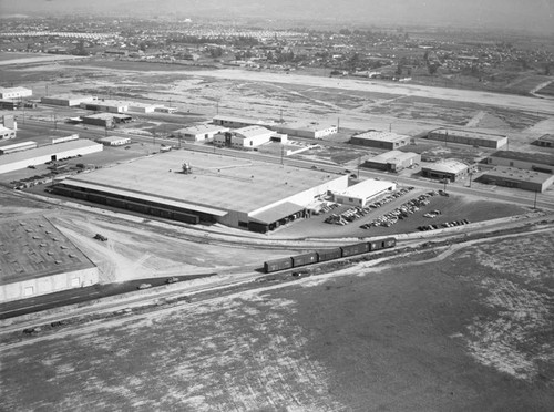 Malt Avenue, Commerce, looking northeast